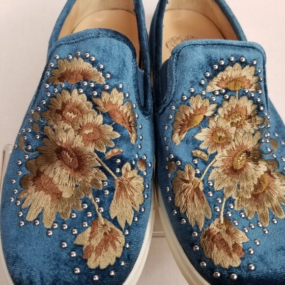 Vince Camuto Women's Brandia Velvet‎ Boho Embroidered Floral Slip On Shoes Sz 7W - Picture 13 of 13